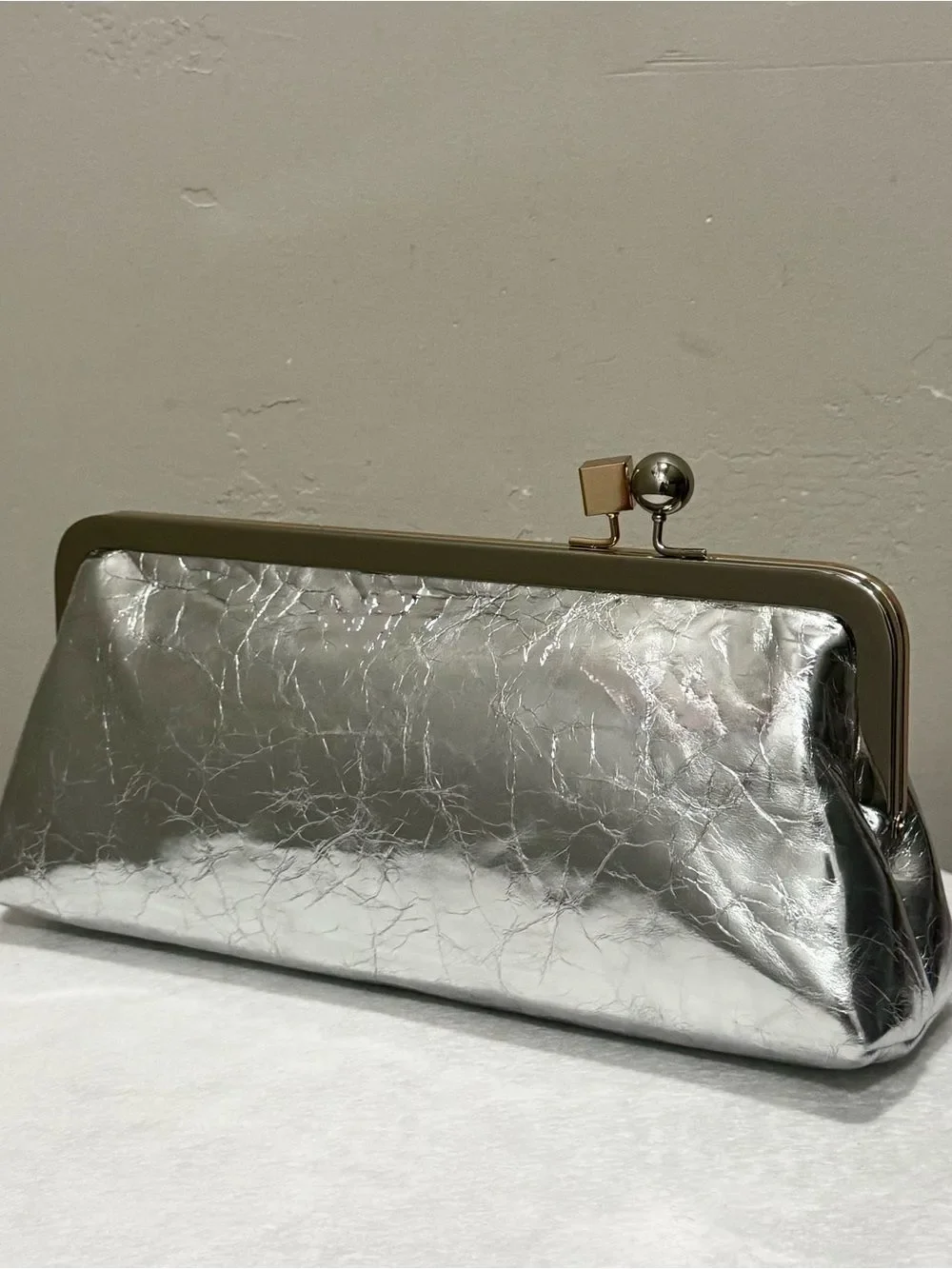 Silver Wrinkled Leather Handmade Unique Kisslock Frame Bag, Large Size Clutch
